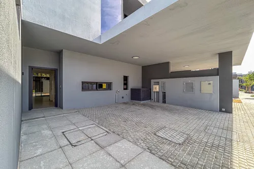 3 Bedrooms Townhouse in Sendian