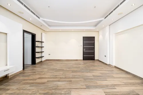 5 Bedrooms Villa in Al Rahmaniya 1