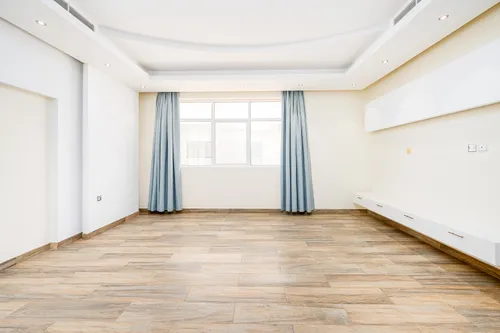 5 Bedrooms Villa in Al Rahmaniya 1