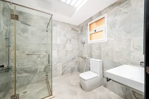 5 Bedrooms Villa in Al Rahmaniya 1