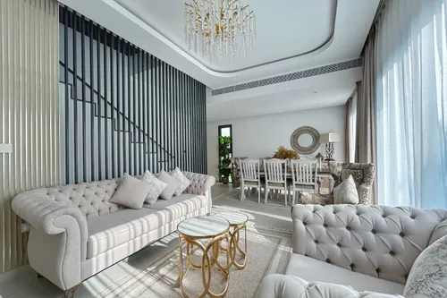 Upgraded Townhouse | Single Row | Corner