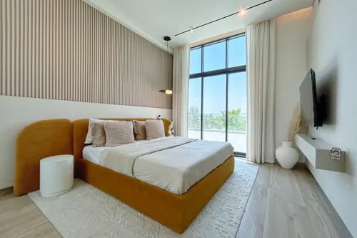 6 Bedrooms Villa in Hayyan