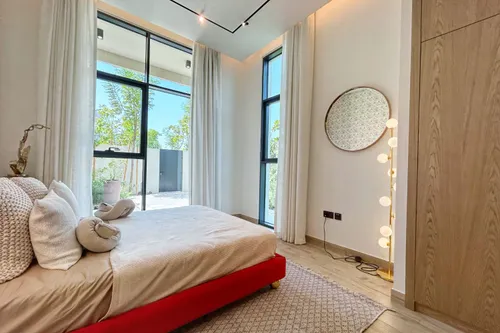 6 Bedrooms Villa in Hayyan