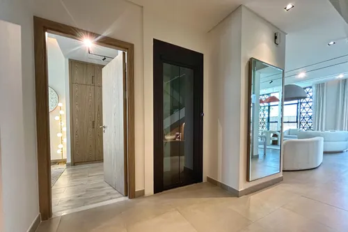 6 Bedrooms Villa in Hayyan