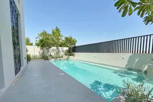 6 Bedrooms Villa in Hayyan
