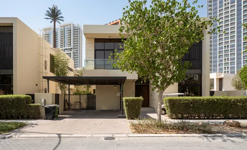 5 Bedrooms Villa in Brookfield 3