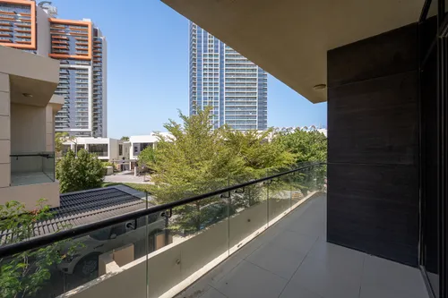 5 Bedrooms Villa in Brookfield 3