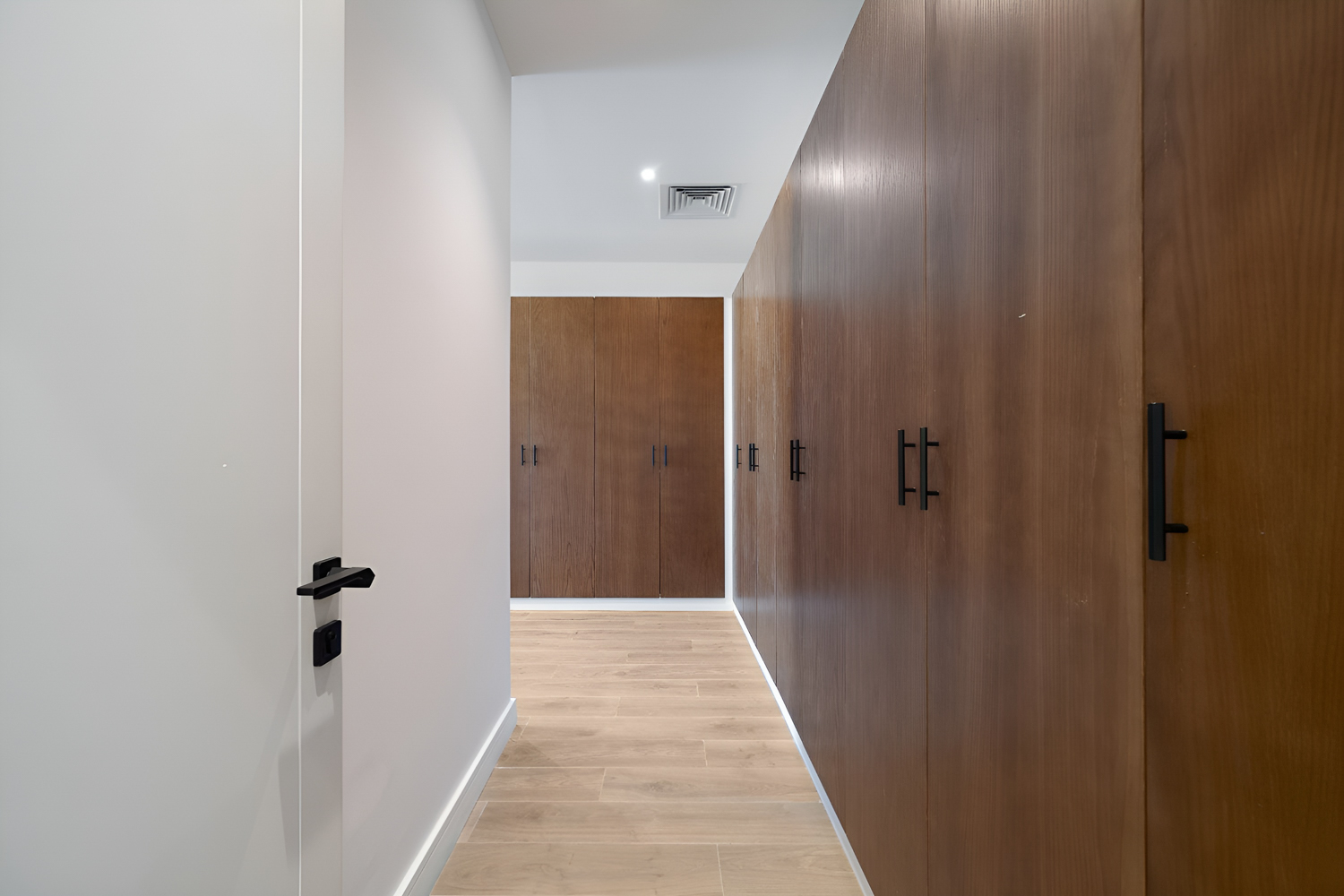 5 Bedrooms Villa in Jumeirah Park Homes