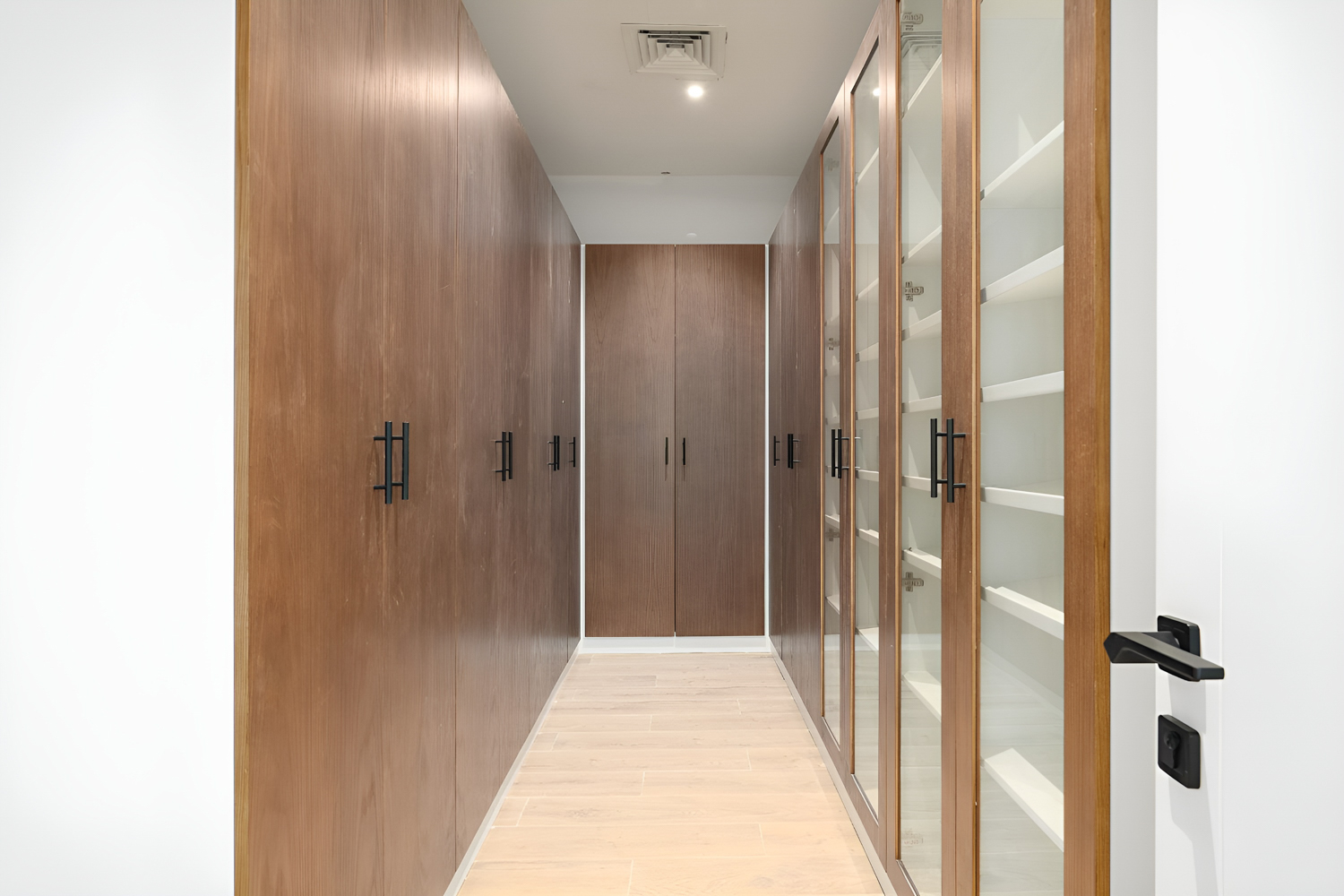 5 Bedrooms Villa in Jumeirah Park Homes