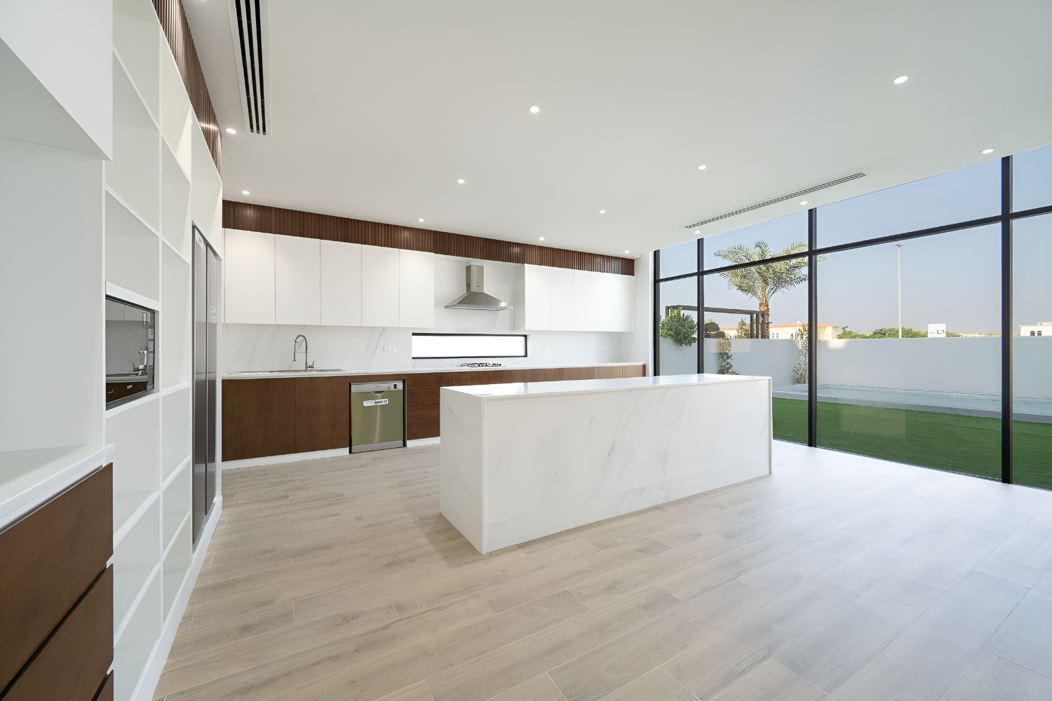 5 Bedrooms Villa in Jumeirah Park Homes