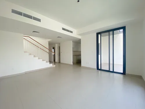 3 Bedrooms Villa in Maple 3