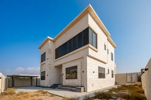 5 Bedrooms Villa in Al Suyoh 1