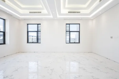 5 Bedrooms Villa in Al Suyoh 1