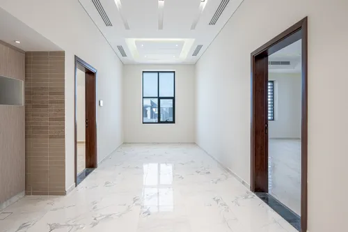 5 Bedrooms Villa in Al Suyoh 1