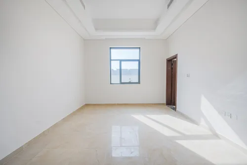 5 Bedrooms Villa in Al Suyoh 1