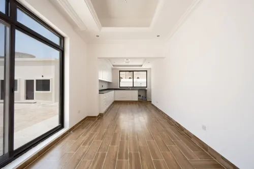 5 Bedrooms Villa in Nad Al Sheba 4