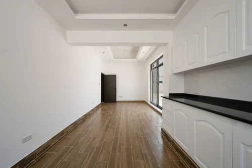 5 Bedrooms Villa in Nad Al Sheba 4