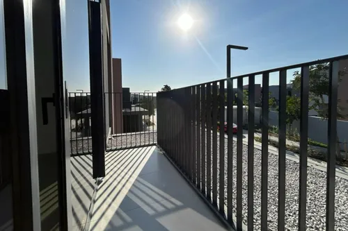 4 Bedrooms Townhouse in Robinia
