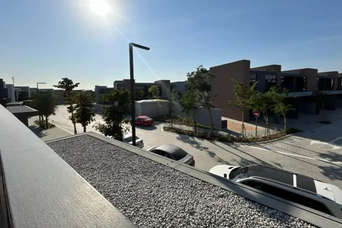 4 Bedrooms Townhouse in Robinia
