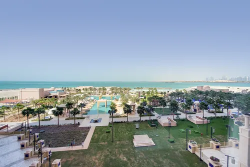 2 Bedrooms Apartment in Fairmont Marina Residences