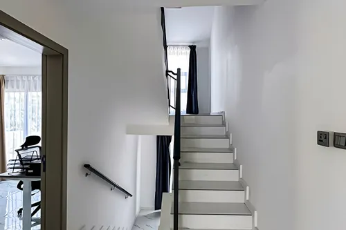 6 Bedrooms Villa in Al Azra