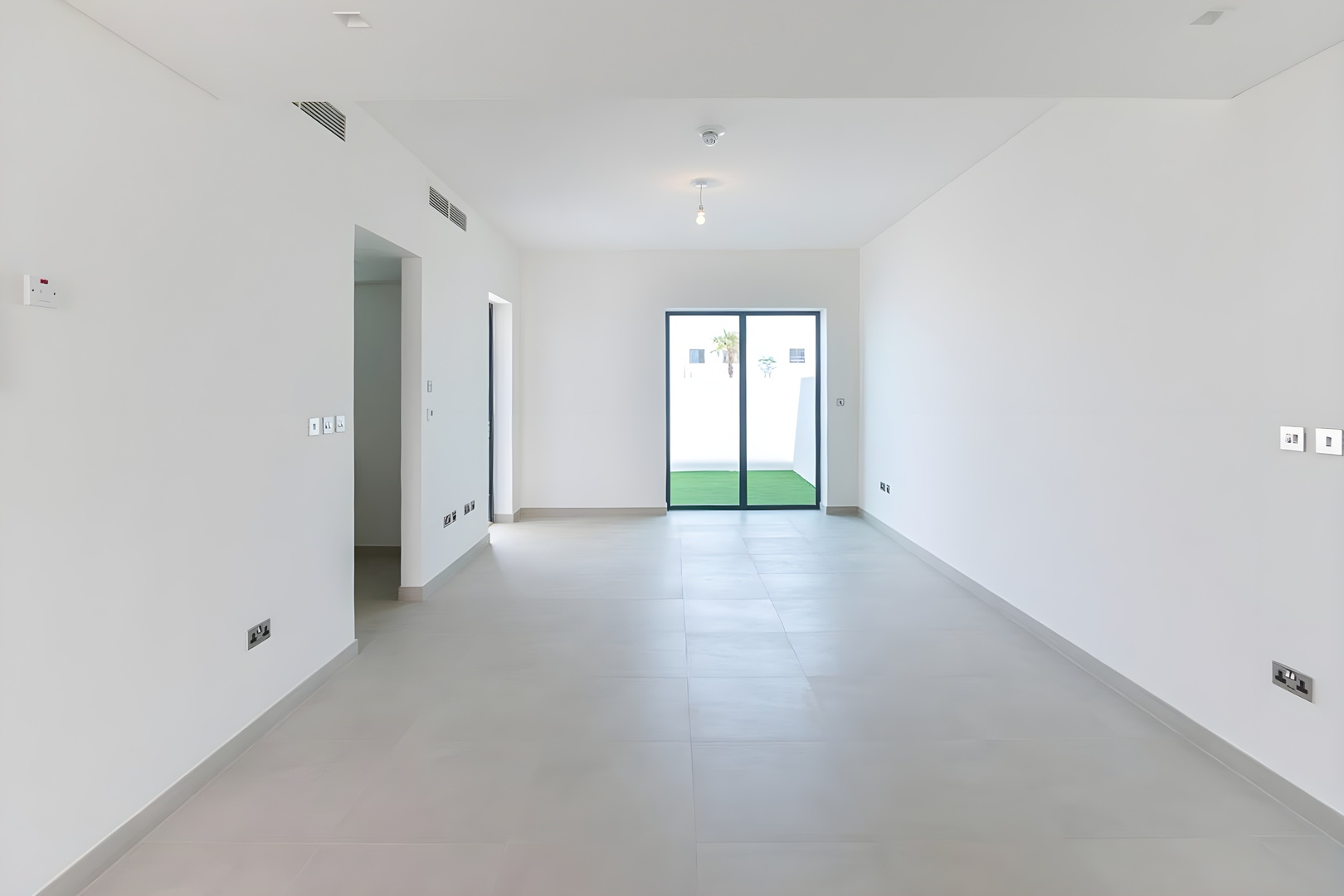 3 Bedrooms Townhouse in Noya Viva