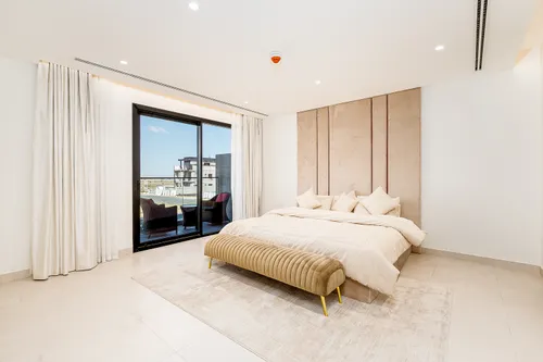 6 Bedrooms Villa in Tilal City A