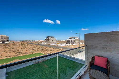 6 Bedrooms Villa in Tilal City A