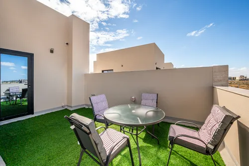 6 Bedrooms Villa in Tilal City A