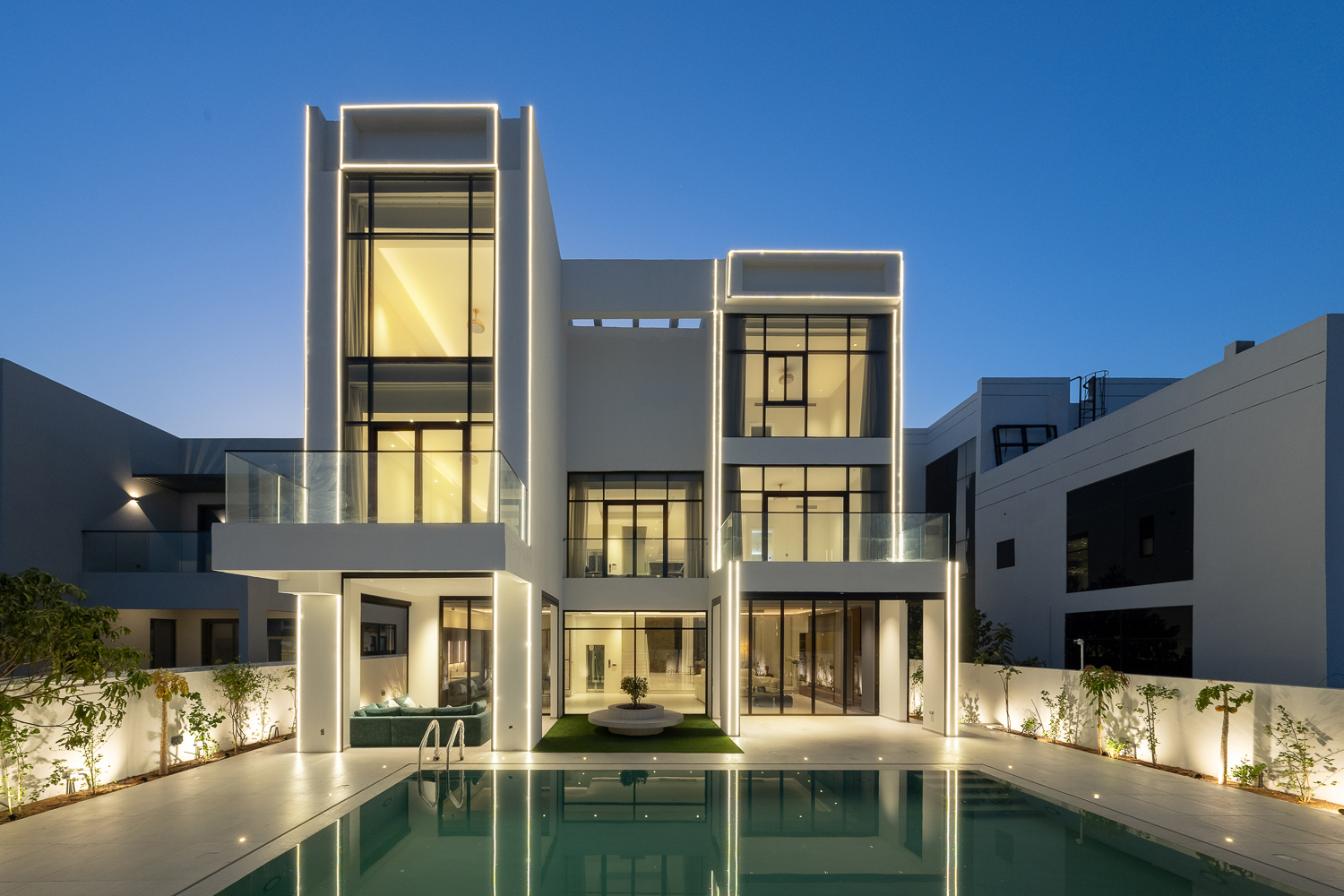 6 Bedrooms Villa in Jumeirah Park Homes