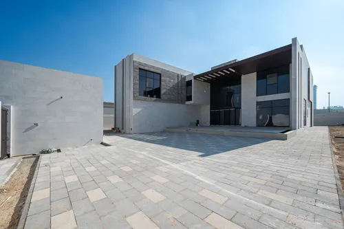 5 Bedrooms Villa in Nad Al Sheba 4