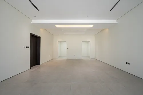 5 Bedrooms Villa in Nad Al Sheba 4