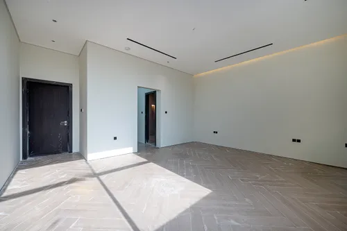5 Bedrooms Villa in Nad Al Sheba 4