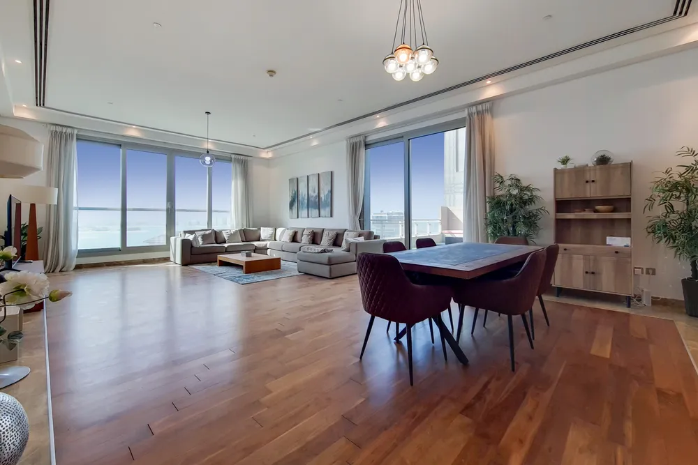 4 Bedrooms Penthouse in Dream Palm Residence