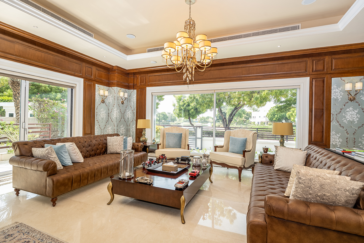 6 Bedrooms Villa in Sector E