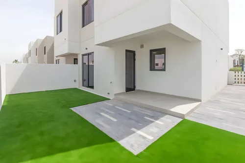 3 Bedrooms Townhouse in Noya Viva