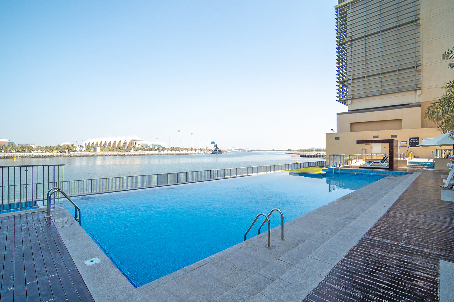 2 Bedrooms Apartment in Building F