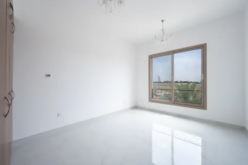 5 Bedrooms Villa in Al Bahia 1