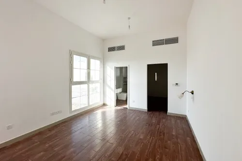 12 Bedrooms Villa in Al Suyoh 1