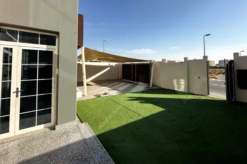 12 Bedrooms Villa in Al Suyoh 1