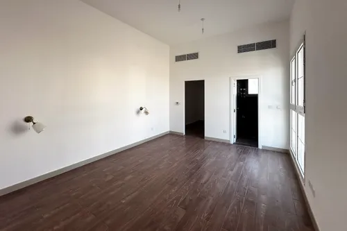 12 Bedrooms Villa in Al Suyoh 1