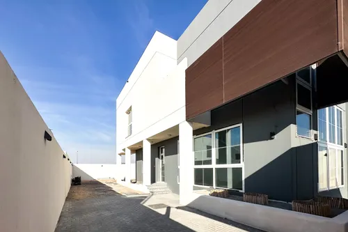 12 Bedrooms Villa in Al Suyoh 1