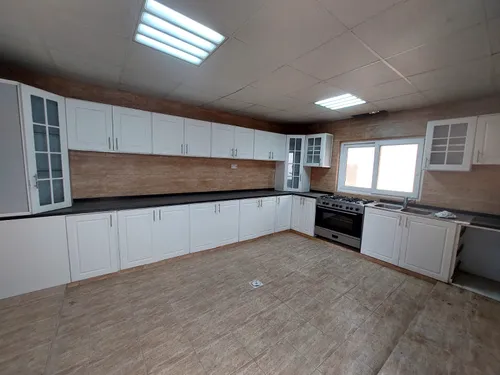 5 Bedrooms Villa in Al Amir Residence