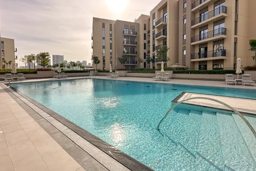 3 Bedrooms Apartment in Azure Beach Residence