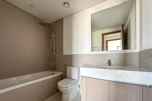 3 Bedrooms Apartment in Azure Beach Residence