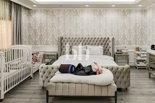 Spacious 5 bedrooms Villa | Prime Location