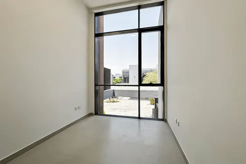 3 Bedrooms Townhouse in Sendian