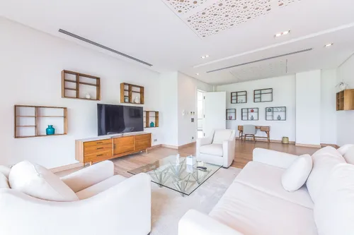 5 Bedrooms Villa in Water Villas