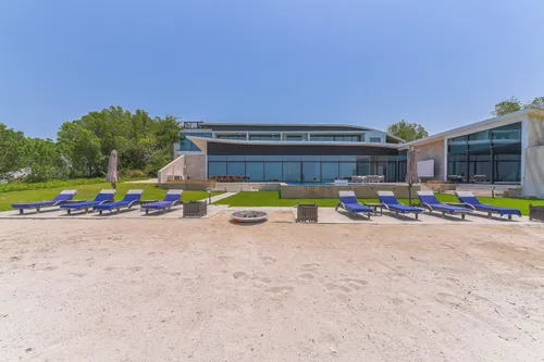 5 Bedrooms Villa in Water Villas