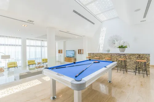 5 Bedrooms Villa in Water Villas